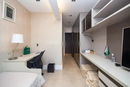 Apartamento à venda com 258m², 4 quartos e 4 vagas