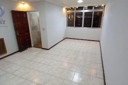 Casa à venda com 3 quartos, 124m² em Vila Gumercindo, São Paulo