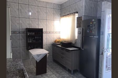 Casa à venda com 3 quartos, 305m² em Jardim das Flores, Osasco
