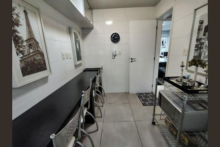 Apartamento à venda com 130m², 3 quartos e 1 vaga