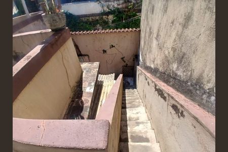 Casa à venda com 158m², 4 quartos e sem vaga