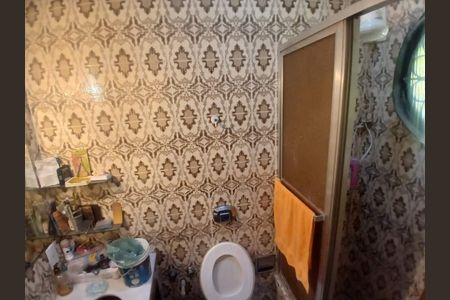Casa à venda com 158m², 4 quartos e sem vaga