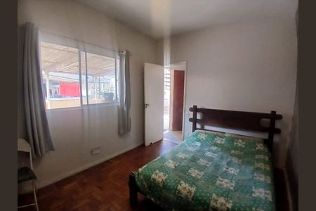 Casa à venda com 158m², 4 quartos e sem vaga