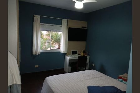 Casa de condomínio para alugar com 247m², 3 quartos e 3 vagasQuarto