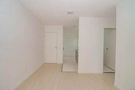 Sala de apartamento para alugar com 2 quartos, 41m² em Rubem Berta, Porto Alegre
