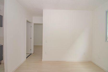 Sala de apartamento para alugar com 2 quartos, 41m² em Rubem Berta, Porto Alegre