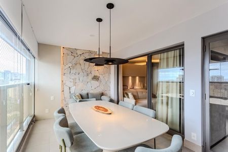 Apartamento à venda com 2 quartos, 92m² em Jardim das Acacias, São Paulo