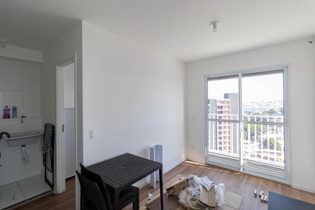 Sala/Cozinha/Área de Serviço  de apartamento para alugar com 2 quartos, 38m² em Jardim Maringa, São Paulo
