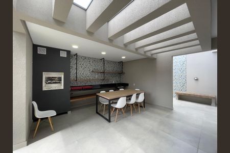 Apartamento para alugar com 38m², 2 quartos e sem vagaÁrea Comum - Churrasqueira  