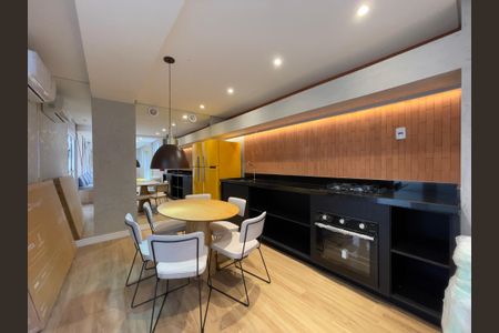 Apartamento para alugar com 38m², 2 quartos e sem vagaÁrea Comum - Salão de Festas    