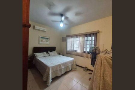 Casa à venda com 3 quartos, 187m² em Itaipu, Niterói