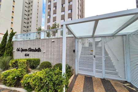 Apartamento à venda com 130m², 3 quartos e 1 vagaFachada e Portaria 