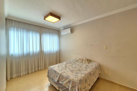 Apartamento à venda com 130m², 3 quartos e 1 vagaSala