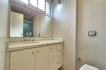 Apartamento à venda com 130m², 3 quartos e 1 vagaBanheiro da Suíte