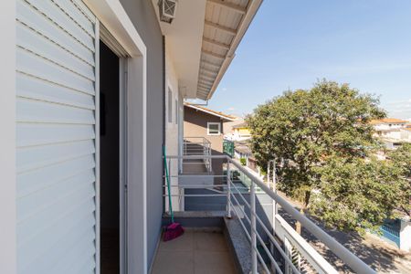 Casa à venda com 180m², 3 quartos e 4 vagasSacada da suíte 3