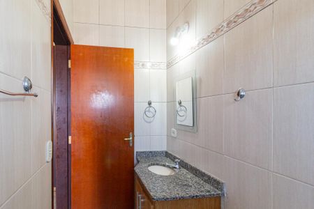 Casa à venda com 180m², 3 quartos e 4 vagasBanheiro da suíte 3