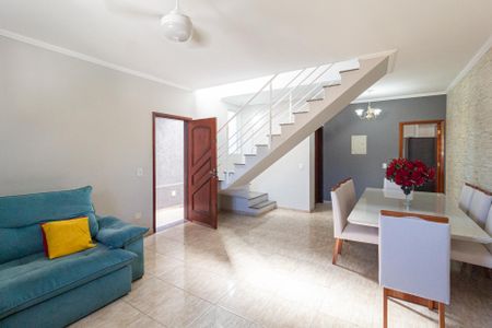 Sala de casa à venda com 3 quartos, 180m² em Jardim D’abril, Osasco