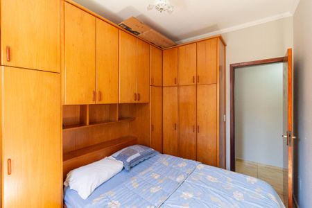 Casa à venda com 180m², 3 quartos e 4 vagasSuíte 2
