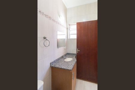 Casa à venda com 180m², 3 quartos e 4 vagasBanheiro da suíte 1