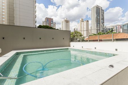 Apartamento à venda com 26m², 1 quarto e sem vaga Apartamento à venda com 26m², 1 quarto e sem vagaÁrea comum - Piscina