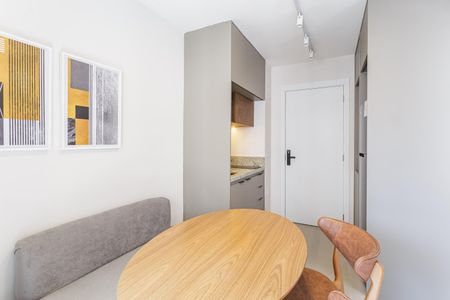 Sala de apartamento para alugar com 1 quarto, 26m² em Vila Nova Conceição, São Paulo