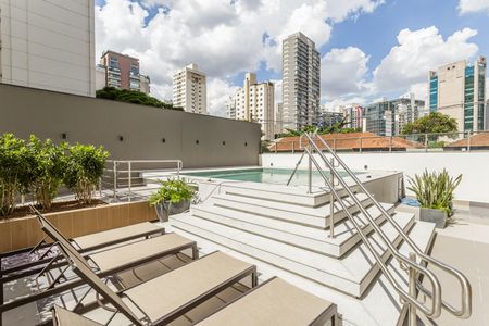 Apartamento à venda com 26m², 1 quarto e sem vaga Apartamento à venda com 26m², 1 quarto e sem vagaÁrea comum - Piscina