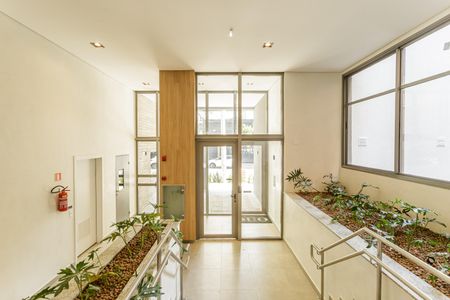 Apartamento à venda com 26m², 1 quarto e sem vaga Apartamento à venda com 26m², 1 quarto e sem vagaHall social