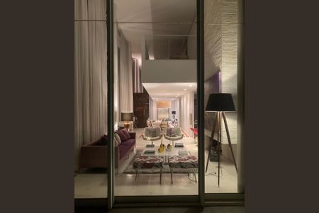Sala de casa de condomínio à venda com 4 quartos, 437m² em Tamboré, Santana de Parnaíba