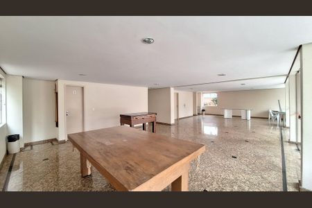 Apartamento à venda com 71m², 2 quartos e 1 vagaSalão de jogos 