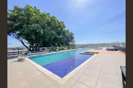 Apartamento à venda com 37m², 2 quartos e sem vagaÁrea comum - Piscina