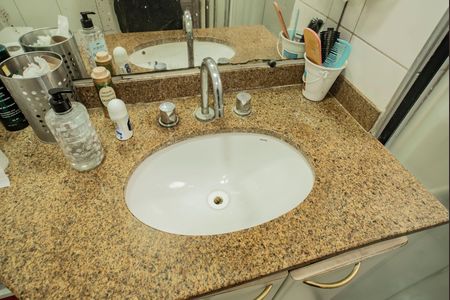 Apartamento à venda com 60m², 2 quartos e 1 vaga Apartamento à venda com 60m², 2 quartos e 1 vagaBanheiro da Suíte