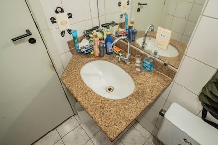 Apartamento à venda com 60m², 2 quartos e 1 vaga Apartamento à venda com 60m², 2 quartos e 1 vagaBanheiro
