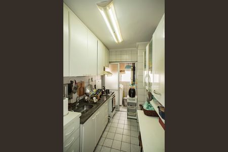 Apartamento à venda com 60m², 2 quartos e 1 vaga Apartamento à venda com 60m², 2 quartos e 1 vagaCozinha