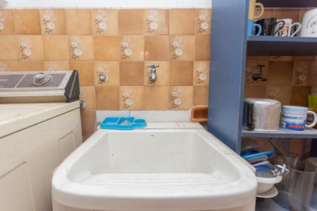 Casa à venda com 241m², 6 quartos e 3 vagasÁrea de Serviço - Casa 1