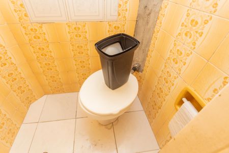 Casa à venda com 241m², 6 quartos e 3 vagasBanheiro - Casa 2