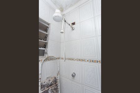 Casa à venda com 241m², 6 quartos e 3 vagasBanheiro - Casa 1