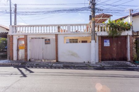 Casa à venda com 241m², 6 quartos e 3 vagasFachada