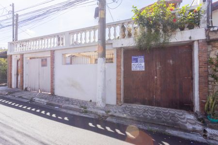 Casa à venda com 241m², 6 quartos e 3 vagasFachada