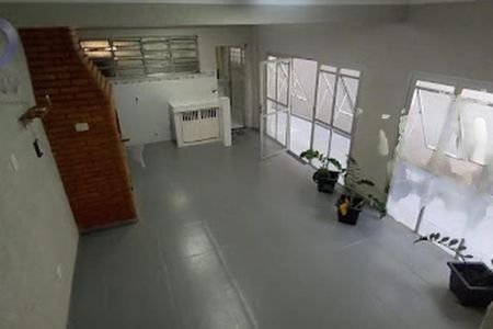 Casa à venda com 4 quartos, 251m² em Vila Gumercindo, São Paulo