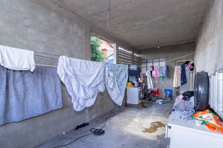 Casa à venda com 250m², 4 quartos e 1 vagaLavanderia