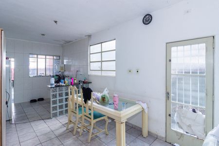 Casa à venda com 250m², 4 quartos e 1 vagaCozinha