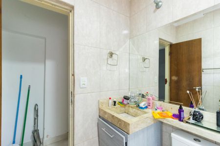 Casa à venda com 250m², 4 quartos e 1 vagaBanheiro