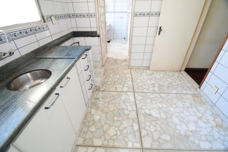 Apartamento à venda com 132m², 2 quartos e 1 vagaCozinha