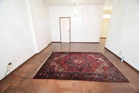 Apartamento à venda com 132m², 2 quartos e 1 vagaSala