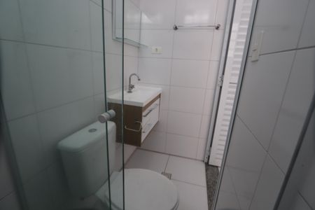 Banheiro de casa para alugar com 1 quarto, 60m² em Vila Prudente, São Paulo