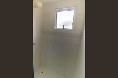 Casa de condomínio para alugar com 230m², 4 quartos e 2 vagasBanheiro Social