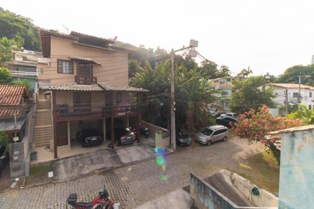 Casa de condomínio para alugar com 230m², 4 quartos e 2 vagasVista do Quarto 1