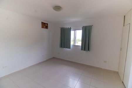 Casa de condomínio para alugar com 230m², 4 quartos e 2 vagasSuíte 