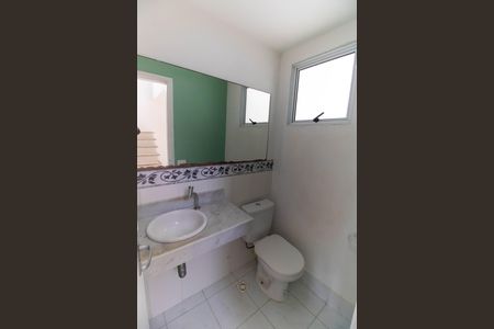 Casa de condomínio para alugar com 230m², 4 quartos e 2 vagasLavabo
