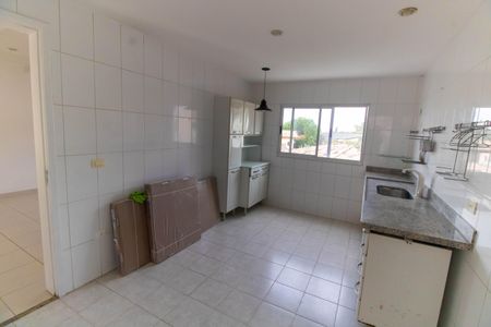 Casa de condomínio para alugar com 230m², 4 quartos e 2 vagasCozinha